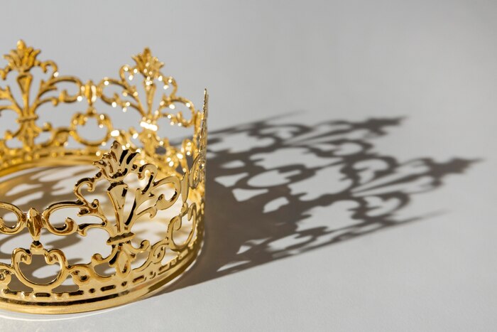 Epiphany day gold crown with shadow